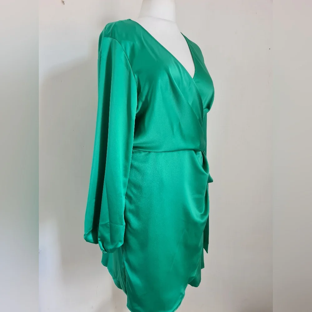 River Island green wrap satin mini dress size 18 NWT plus size - Picture 7 of 13